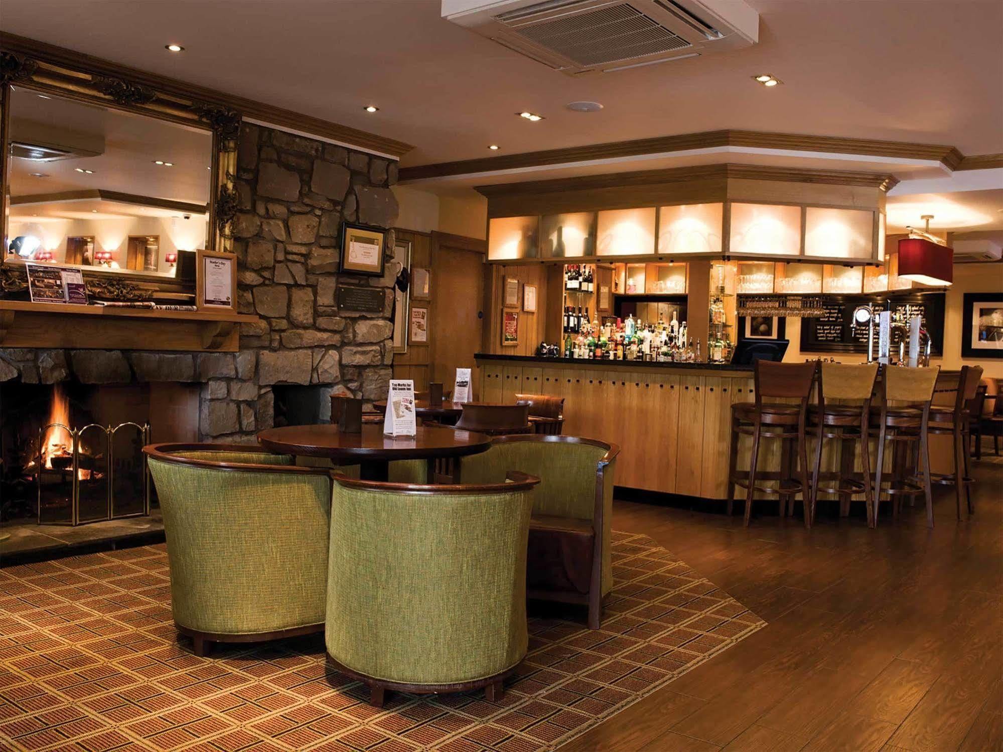 The Loans Inn Трун Екстер'єр фото